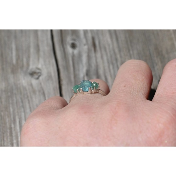 Aquamarine and Emerald engagement ring size 3 4 5 6 7 8 9 10 11 12 13 - Picture 3 of 4